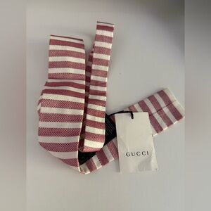 NWT Gucci Red and White Striped Men's Tie